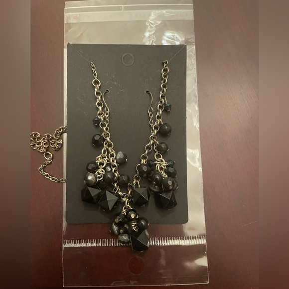 Le Chateau Necklace and Matching Earring Set - Picture 6 of 8